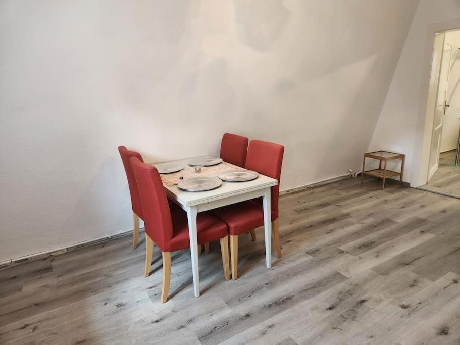 Tor Stay - Charmante 2 Zimmer Apartment Ansbach Exteriör bild