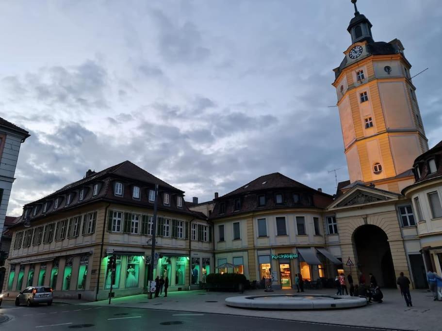 Tor Stay - Charmante 2 Zimmer Apartment Ansbach Exteriör bild